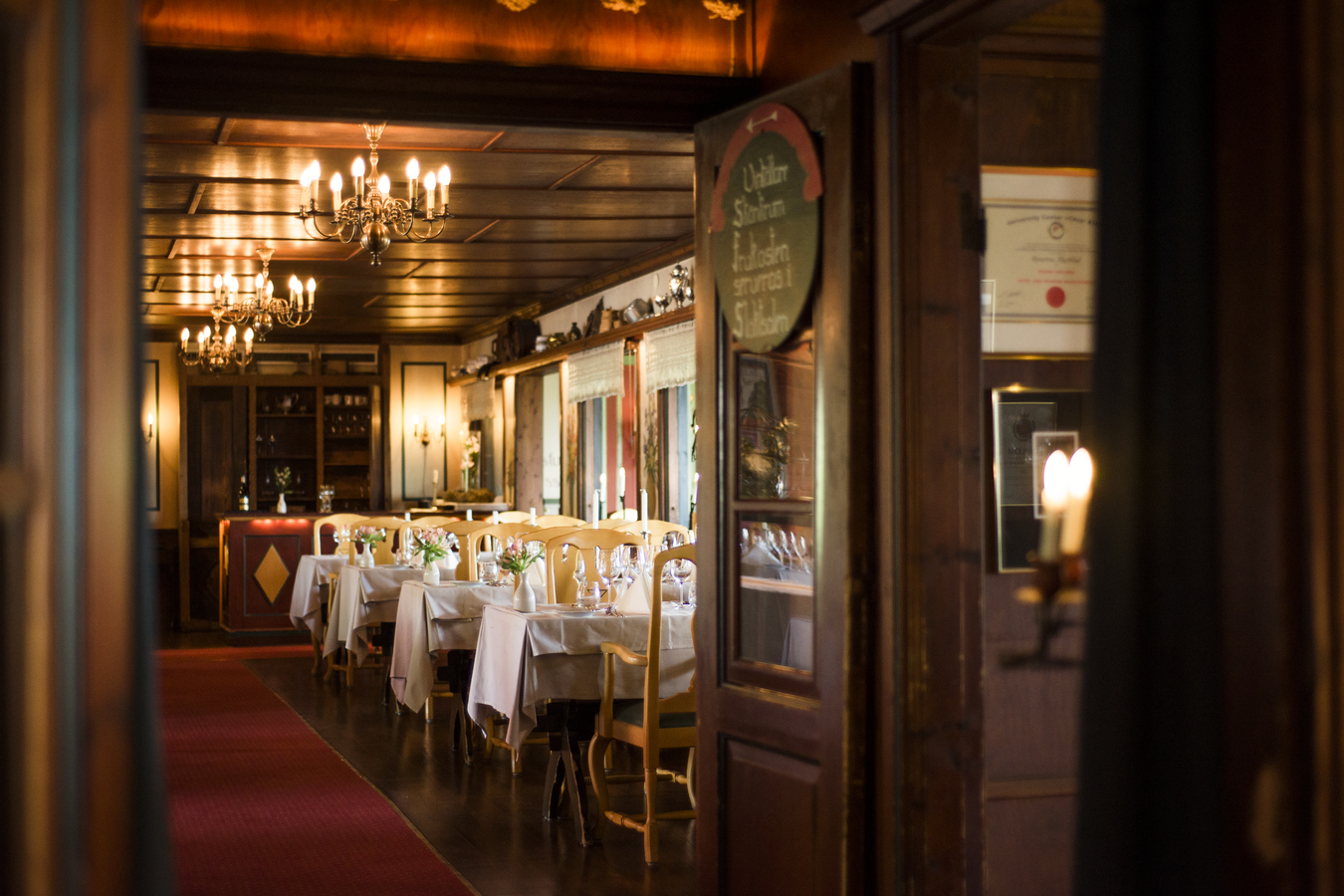 Matsalen och restaurangen på Åkerblads hotell i Tällberg.