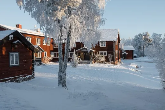 Vintrigt Villa Långbers i Tällberg.