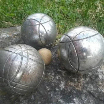 Three boule ball.