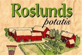 Tecknad bild i färg, text Roslunds potatis, flera röda hus och byggnader, gräsmattor och en hink med potatis.