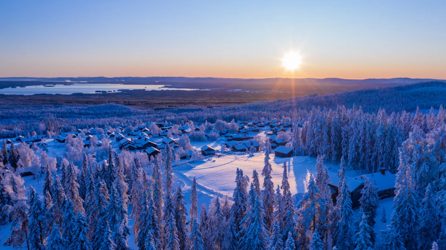 Vacker solnedgång i vintertid över Orsa/Fryksås.